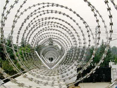 刀刺網(wǎng)圍欄