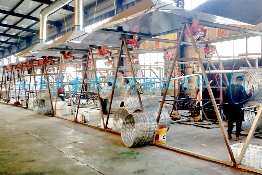 中朝邊境品字形移動(dòng)鐵絲網(wǎng)